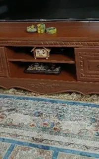 میز TV طرح دار در حد نو