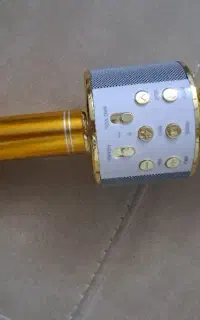 اسپیکر و میکروفون