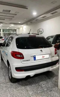 پژو 207 مدل 1402 دنده ای سقف پانا با esp