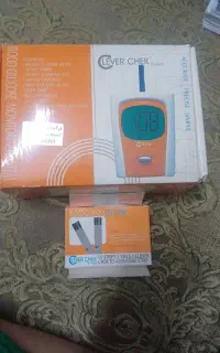 دستگاه اندازه گیری قند خون با یک بسته تستر