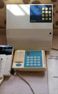 دزدگیر انگلیسی اسکنترونیک