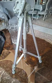 سه پایه دوربین عکاسی