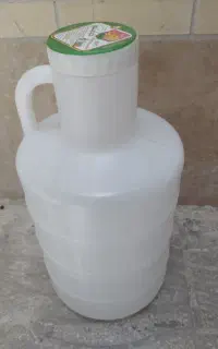دبه خالی خیار شور