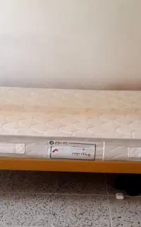 تخت خواب فلزی