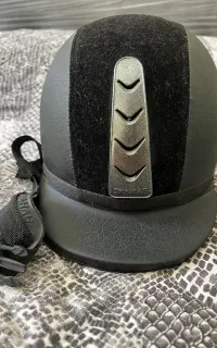 کلاه سوار کاری