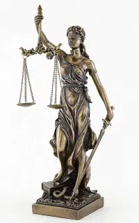 وکیل پایه یک دادگستری خانم