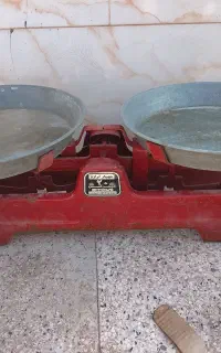یک عدد ترازو قدیمی ۲۰ کلیوی