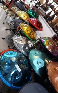 -   هنگدرام /-