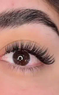 تخفیف خدمات اکستنشن مژه و لیفت مژه و ابرو