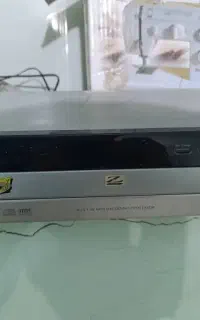 دو عدد DVD