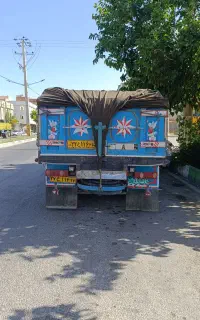خاور 913 813