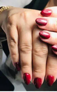 کاشت ناخن ۴۰۰