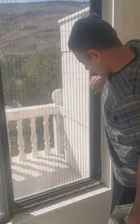 درب و پنجره نرمال وترمال توری پلیسه به دو حالت