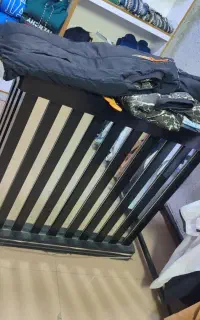 رگال و میز پیشخوان