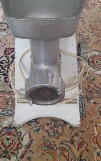 چرخ گوشت قدیمی