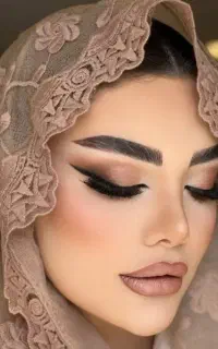 آموزش و خدمات میکاپ و شنیون