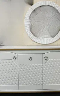 کنسول و آیینه