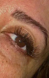 کاشت مژه اکستنشن مژه لیفت مژه و ابرو