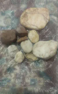 تعدادی سنگ قیمتی