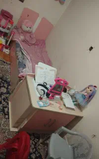تخت نوجوان