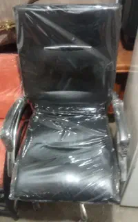 صندلی راحتی جهت مغازه