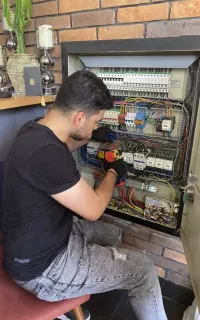 خدمات برق ساختمان و دوربین مداربسته