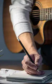 ترانه و ملودی حرفه ای و مارکتی