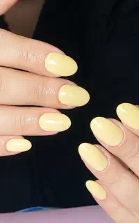 کاشت ناخن۴۰۰مژه۲۰۰