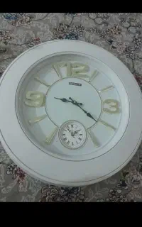 ساعت دیواری