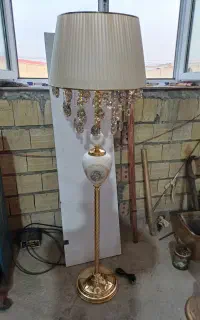 تولیدی لوستر و آباژور(چراغ خواب)