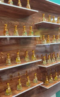 دکور مخصوص مغازه عطر فروشی و آرایشی