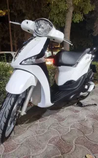 پیاجیو وسپا خشک