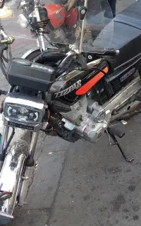 هندا۲۰۰ تیزپرتوس