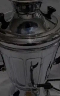 سماور برقی قدیمی و آبمیوه گیری برقی قدیمی