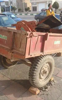 تریلی پشت تراکتوری