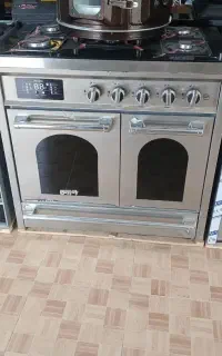 اجاق گاز/طرح فر//بدنه استیل صفحه شیشه ای/استیل