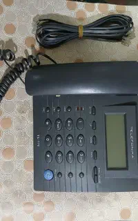 تلفن رومیزی