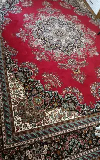 فرش بسیار تمیز بدون سوختی پارگی خوشگل