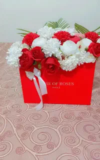 گل مصنوعی شیک و زیبا