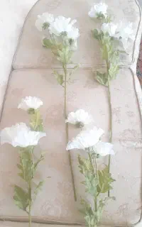 گل مصنوعی ۴ شاخه سفید