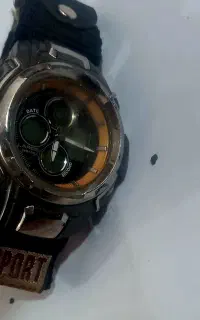 ساعت لاروس اصل