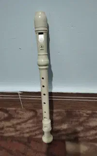 باز کودک با فلوت