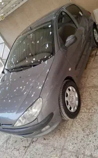 ماشین ۲۰۶ مدل ۸۸ تیپ ۳