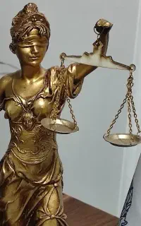 وکیل پایه یک دادگستری در کرج