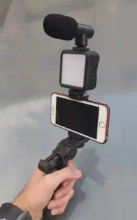 سه پایه دوربین