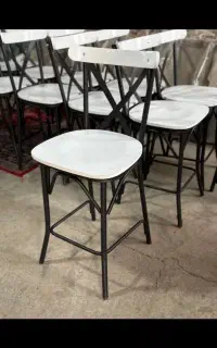 صندلی و میز کافی شاپ
