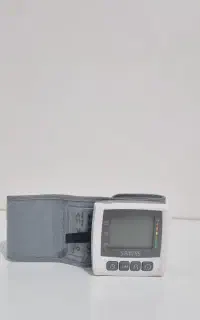 دستگاه فشارسنج دیجیتال