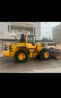 اجاره لودر و کمپرسی ب صورت روزانه ماهانه و ساعتی