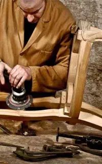 زیرکارچی و رنگکار مبلمان( محل کار قره بلاغ)