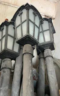 چراغ پایه بلند حیاطی